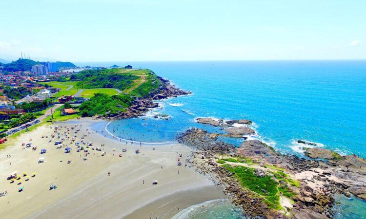 Casa Com Piscina , Churrasqueira, Wi-Fi, Em Rua De Areia A 1Km Da Praia, Bairro Sussegado, Proibido Uso De Som Extremamente Alto Ideal Para Descansar Itanhaém Buitenkant foto
