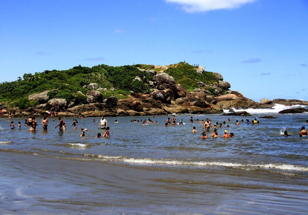 Casa Com Piscina , Churrasqueira, Wi-Fi, Em Rua De Areia A 1Km Da Praia, Bairro Sussegado, Proibido Uso De Som Extremamente Alto Ideal Para Descansar Itanhaém Buitenkant foto